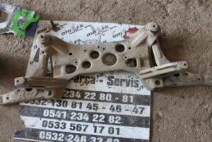 FORD TRANSİT 2001-06 2.4 MOTOR ALT ŞASE TRAVERSİ