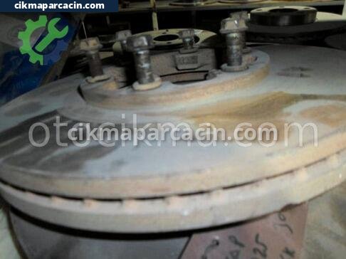 Nissan Skystar Fren Disk Aynası çıkma parça