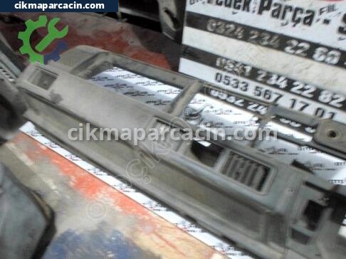 Mitsubishi L300 Göğüs çıkma parça