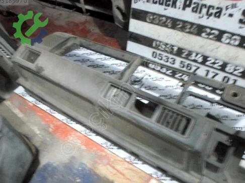 Mitsubishi L300 Göğüs çıkma parça