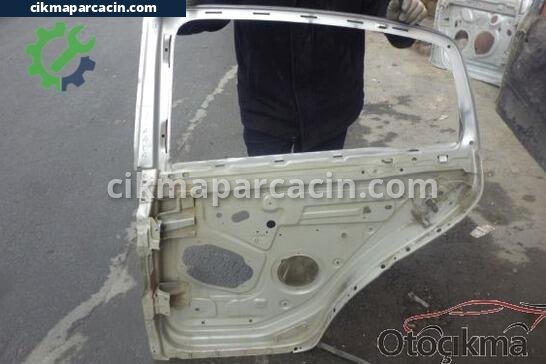 Volkswagen Golf Sol Arka Kapı çıkma parça