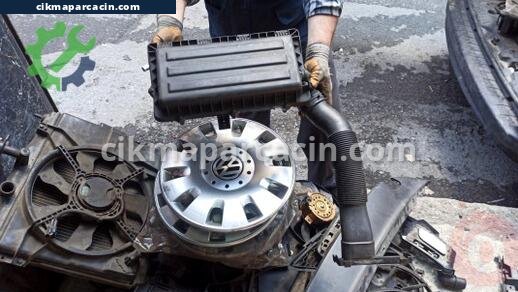 Volkswagen Golf Hava Filtresi Kutusu çıkma parça