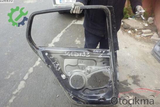 Volkswagen Golf Sol Arka Kapı çıkma parça