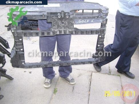 Volkswagen Golf Ön Panel çıkma parça