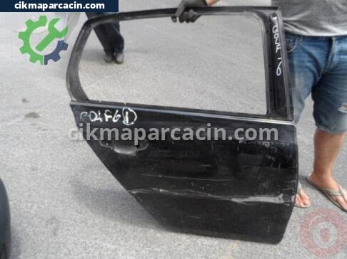 Volkswagen Golf Sağ Arka Kapı çıkma parça