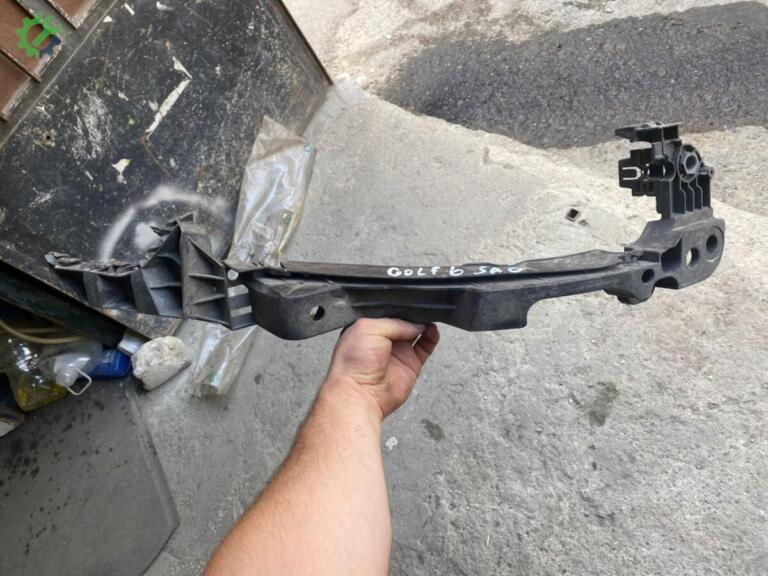 Volkswagen Golf Far Braketi çıkma parça
