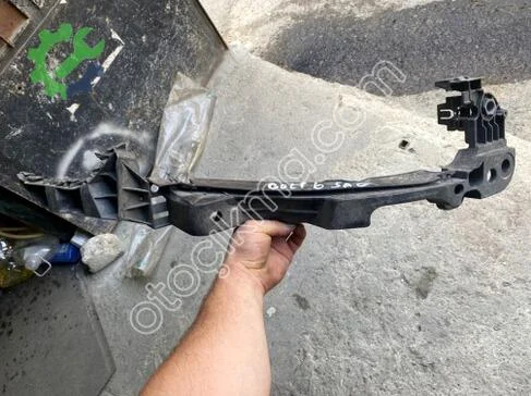 Volkswagen Golf Far Braketi çıkma parça