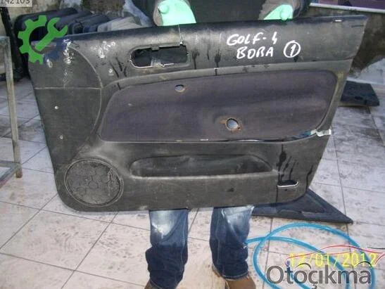 Volkswagen Golf Kapı Döşemesi çıkma parça