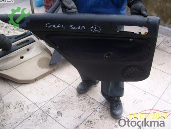 Volkswagen Golf Kapı Döşemesi çıkma parça