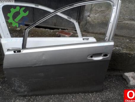 Volkswagen Golf Sol Ön Kapı çıkma parça