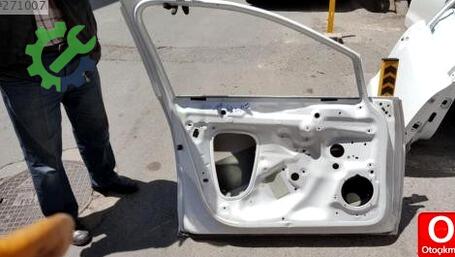 Volkswagen Golf Sol Ön Kapı çıkma parça