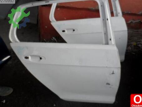 Volkswagen Golf Sağ Arka Kapı çıkma parça