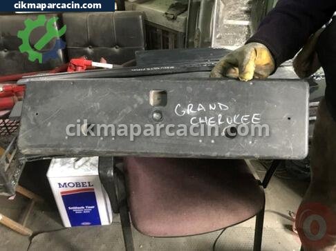 Jeep Grand Cherokee Plakalık çıkma parça