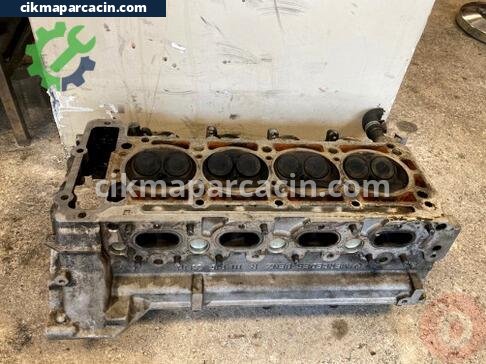 Mercedes-Benz 190 Silindir Kapağı çıkma parça
