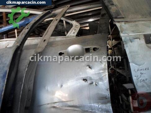 Honda Civic Sol Ön Kapı çıkma parça