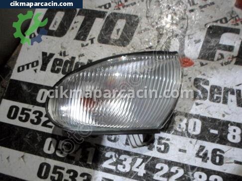 Hyundai Accent Sinyal çıkma parça