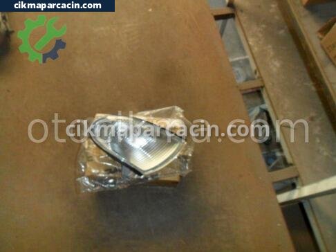 Hyundai Accent Sinyal çıkma parça