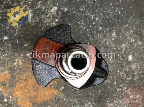 Hyundai Accent Krank Mili çıkma parça