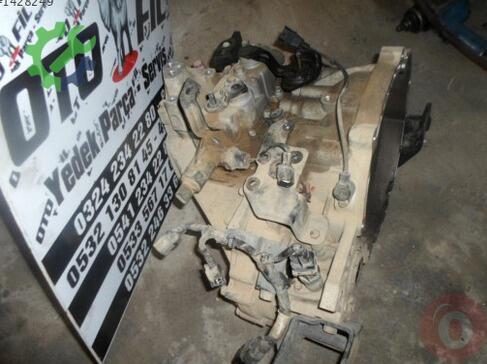 Hyundai Accent Şanzıman Komple çıkma parça