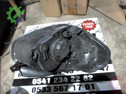 Hyundai Accent Sol Ön Far çıkma parça
