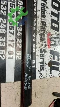Hyundai Accent Sağ Ön Kapı çıkma parça