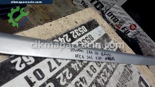 Hyundai Accent Kapı Çıtası çıkma parça