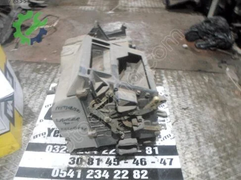 Mitsubishi Lancer Kalorifer Kutusu çıkma parça