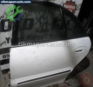 HYUNDAİ SONATA 1997 ARKA SOL BEYAZ KAPI ÇIKMA