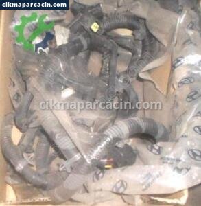 HYUNDAİ SONATA DÜZ VİTES (91200-38400) ELEKTRİK TESİSAT SIFIR