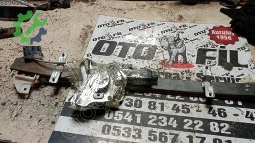 Hyundai Starex Sağ Ön Cam Krikosu çıkma parça