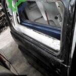 HYUNDAİ STAREX 2007 ORTA SAĞ CRDİ SİYAH SÜRGÜLÜ KAPI
