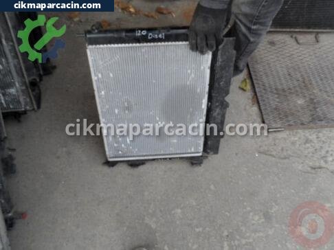 Hyundai i20 Su Radyatörü çıkma parça