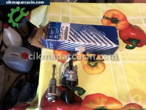 Hyundai i20 Kapı Kilidi çıkma parça