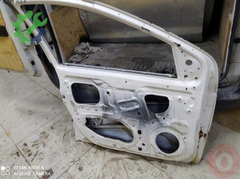 Hyundai i20 Sol Ön Kapı çıkma parça