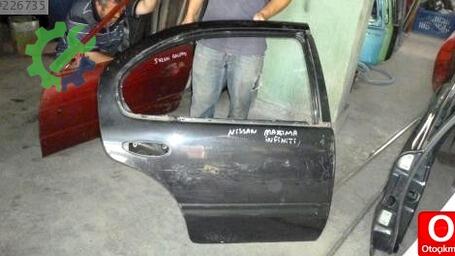 Infiniti I30 Kapı (Arka Sağ) çıkma parça