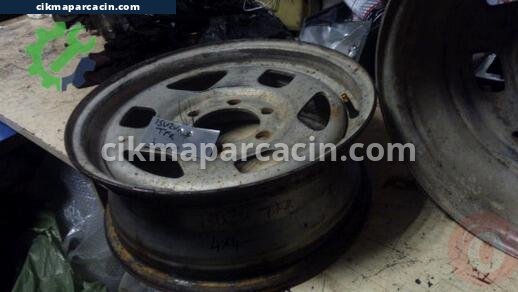 Isuzu TF Çamurluk çıkma parça
