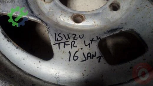 Isuzu TF Çamurluk çıkma parça