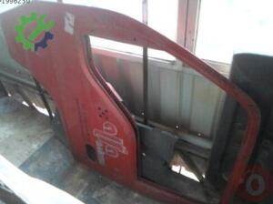 ISUZU ŞAMPİYON 2811 NPR 1997-2010 KIRMIZI SOL ÖN KAPI Ç