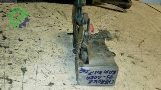 Jeep Cherokee Sağ Arka Kapı Kilidi çıkma parça