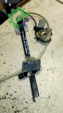 Jeep Cherokee Cam Krikosu çıkma parça