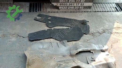 Jeep Grand Cherokee Kapı Döşemesi çıkma parça
