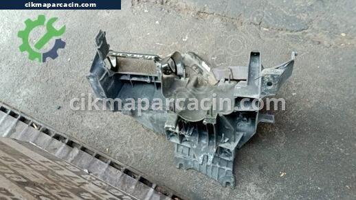 Jeep Grand Cherokee Göğüs Sacı çıkma parça