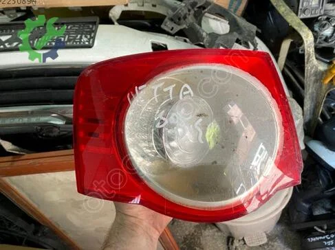 Volkswagen Jetta Sol Arka Stop çıkma parça
