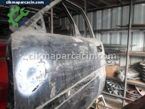 Mazda 323 Sol Ön Kapı çıkma parça
