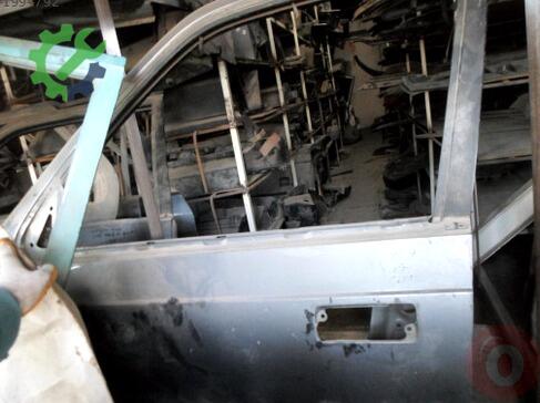 Mazda 929 Sol Ön Kapı çıkma parça
