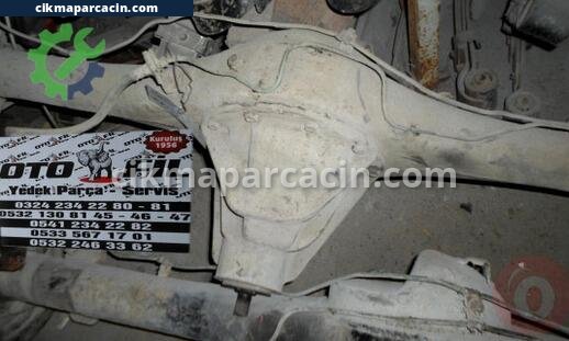 Mazda E-2200 Defransiyel çıkma parça