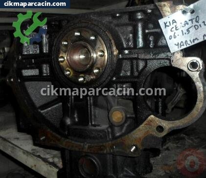 Kia Cerato Yarım Motor çıkma parça