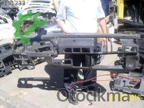 Mitsubishi L300 Torpido çıkma parça