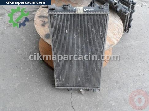 Renault Laguna Su Radyatörü çıkma parça