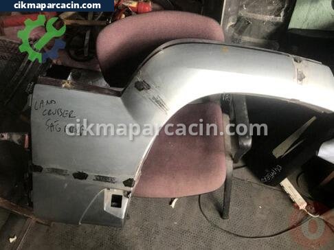 Toyota Land Cruiser Arka Çamurluk çıkma parça